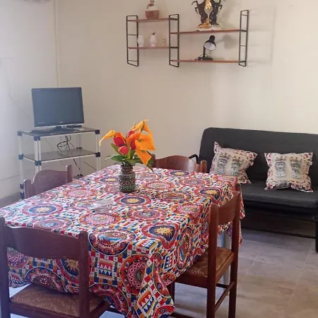 Casa Vacanze La Mole * Lentini
